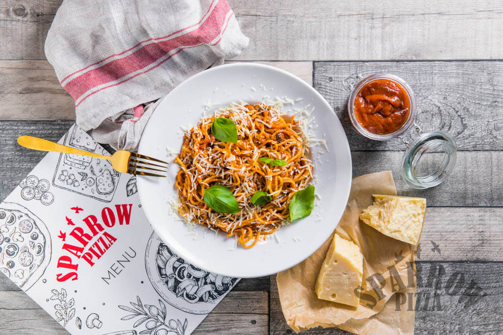 Sparrow pizza spaghetti bolognese